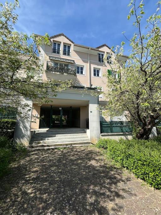 Appartement Disney Avengers, 5 Min Des Parcs Magny-le-Hongre Exteriör bild